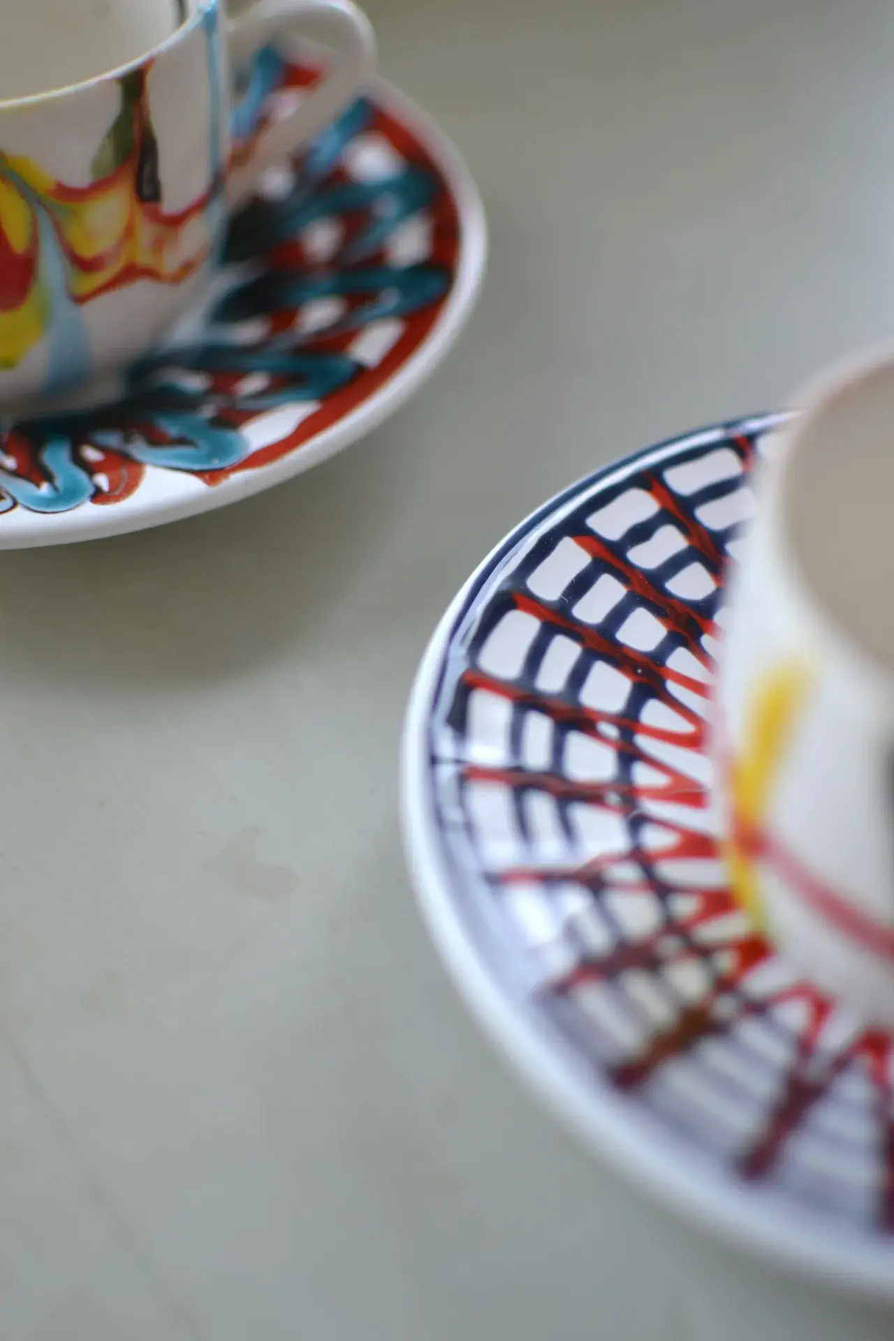 Soucoupes colorées en céramique pour espresso