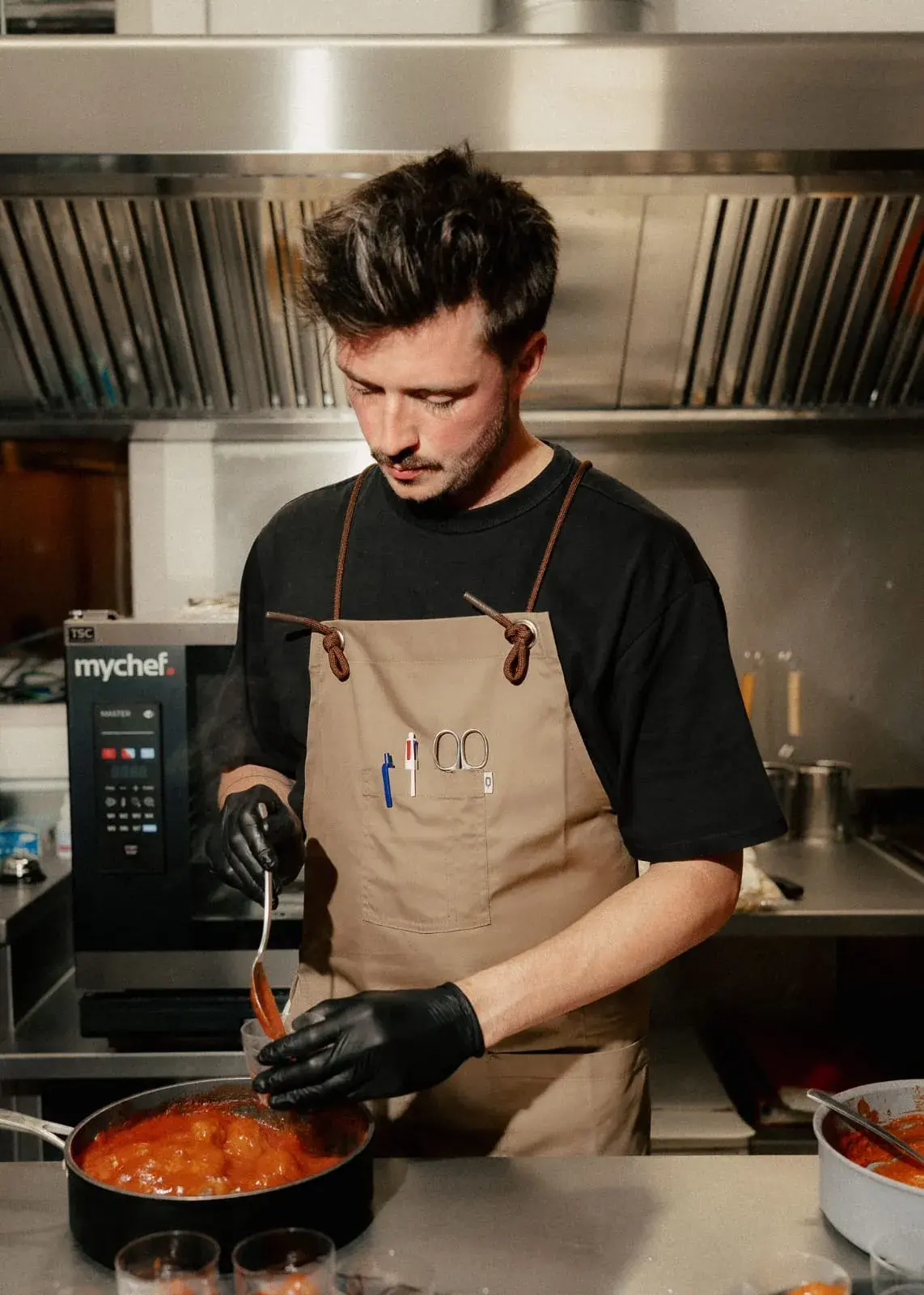 Notre chef en cuisine